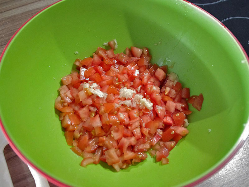 Bruschetta Tomaten und Pistazien-Pesto - Schritt 2