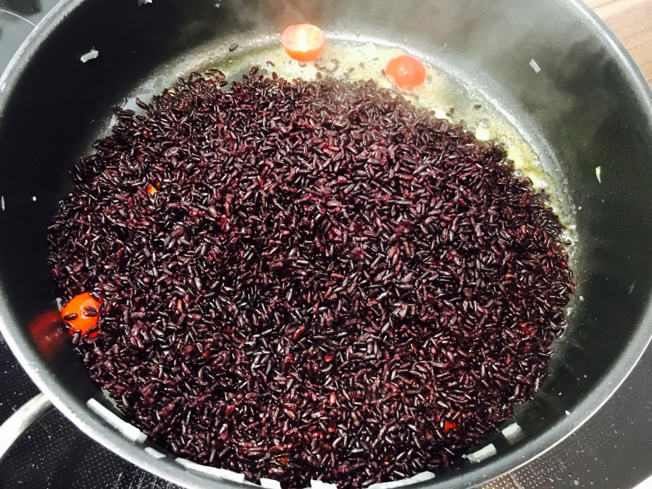 Schwarzer Reis Venere mit Meeresfrüchten - Schritt 3